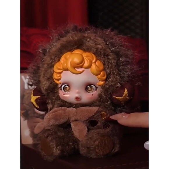 POP MART Skullpanda You Found Me Sneaky Chestnut Brown Plush Pendent - Picture 2 of 5